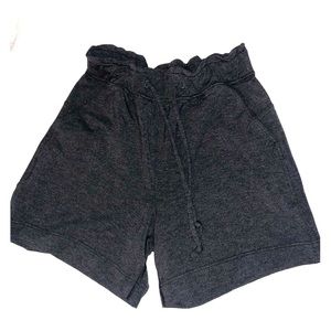 Lululemon Gray Shorts Size 6